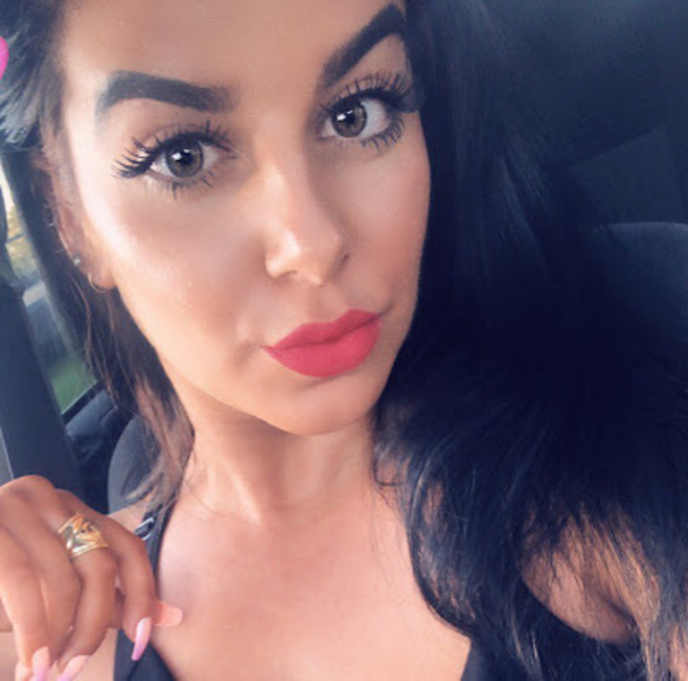 Meet your Posher, Britni jeanne
